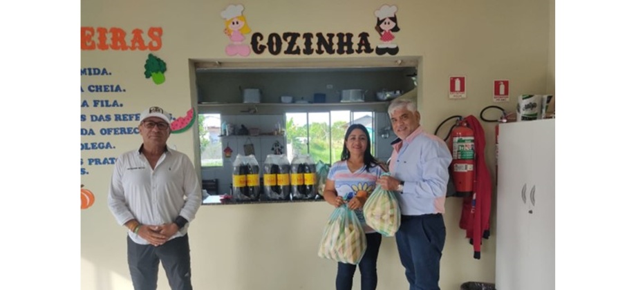 Cónsul de Colombia en Tabatinga participó en el día de la familia del Colegio Luiz Soares Dos Santos