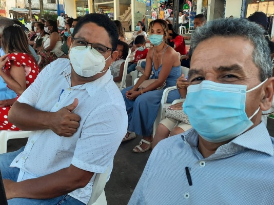 El Consulado de Colombia en Tabatinga organizó un concierto musical navideño con la participación de la orquesta del batallón de frontera Solimões de Tabatinga y del grupo musical de la Fundación Batuta de Leticia 
