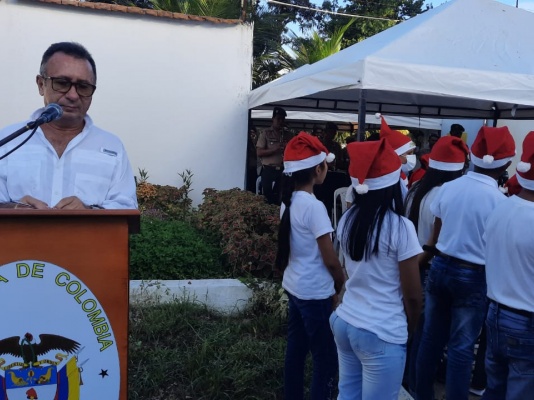 El Consulado de Colombia en Tabatinga organizó un concierto musical navideño con la participación de la orquesta del batallón de frontera Solimões de Tabatinga y del grupo musical de la Fundación Batuta de Leticia 