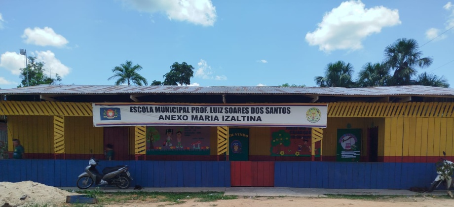 Consulado de Colombia en Tabatinga acompaña a los jóvenes en la Escola Municipal Prof. Luiz Soares Dos Santos Anexo Maria Izaltina