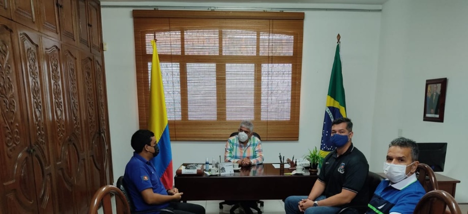 El Consulado de Colombia en Tabatinga realizó una reunión con la Secretaria de Seguridad Pública de Tabatinga sobre temas de tránsito 