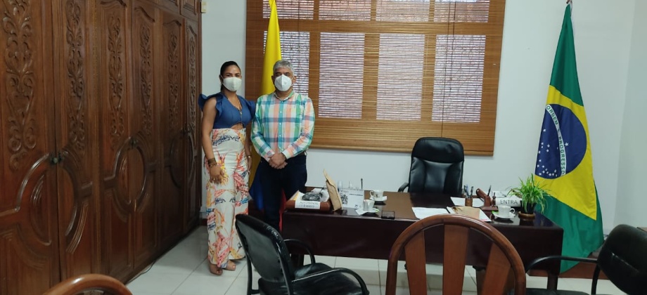 El Consulado de Colombia en Tabatinga recibió la visita de la Representante a la Cámara por el Amazonas, Yenica Acosta 