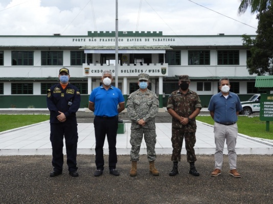 El Consulado de Colombia coordinó y acompañó al Inspector General de la Armada Nacional de Colombia, Mayor General de Infantería de Marina, Ricardo Perico Pinto, en las visitas a las unidades militares de Tabatinga